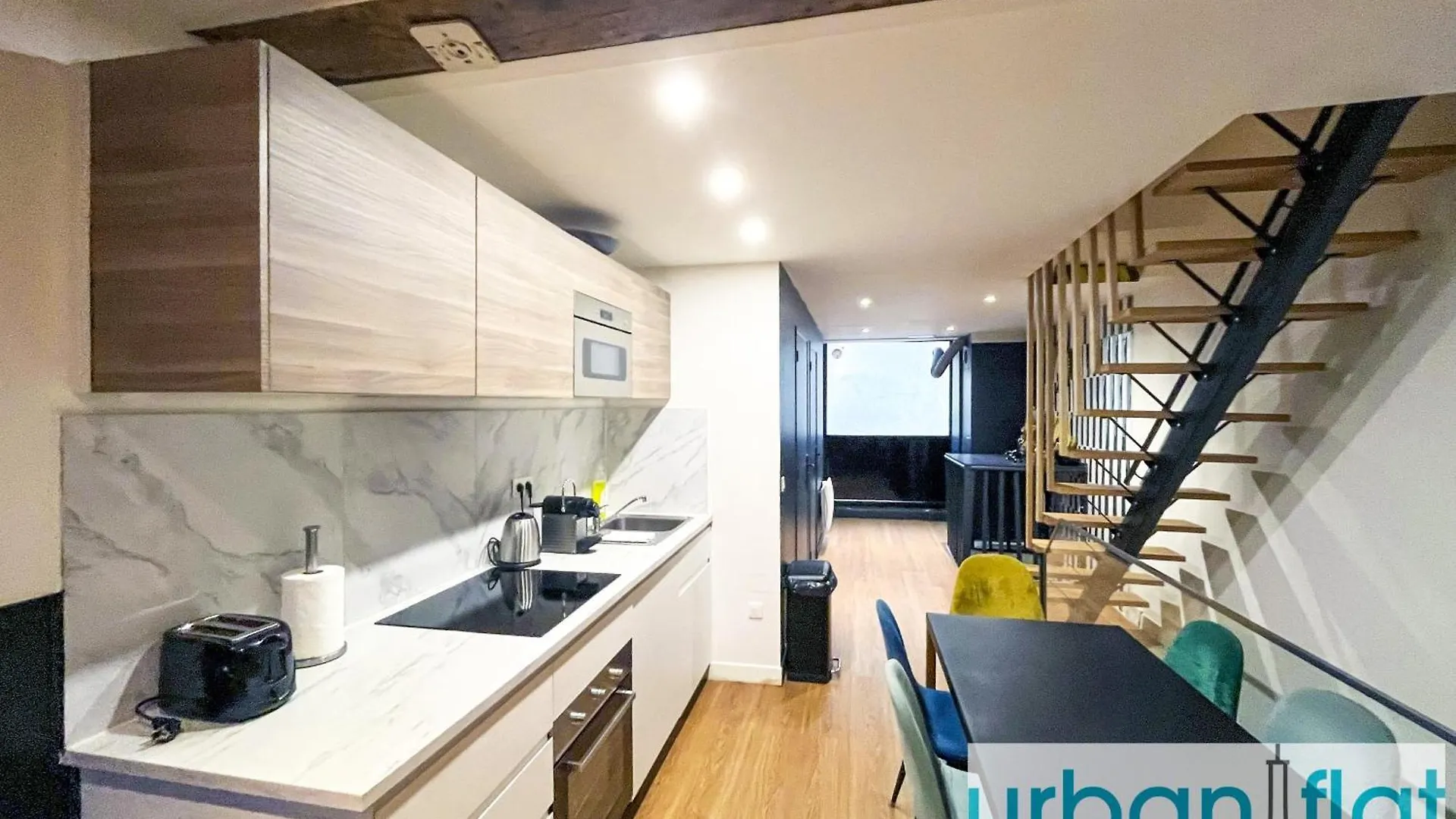 Urban Flat 31 - Lovely Triplex In Parigi